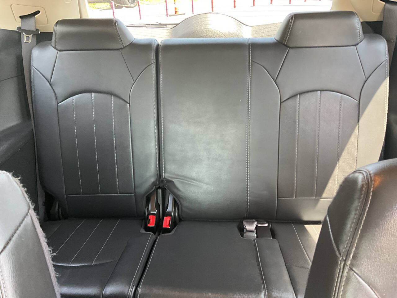 Used 2017 Buick Enclave Leather AWD/4WD image 21