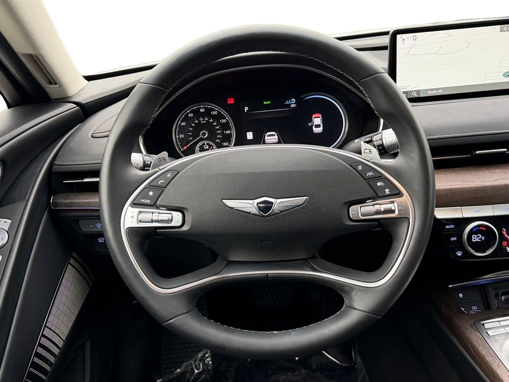 Used 2024 Genesis G80 image 12