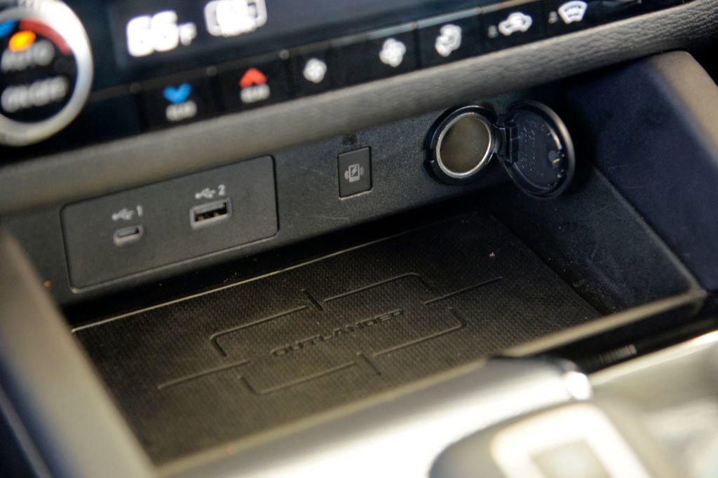 Used 2022 Mitsubishi Outlander SEL image 25