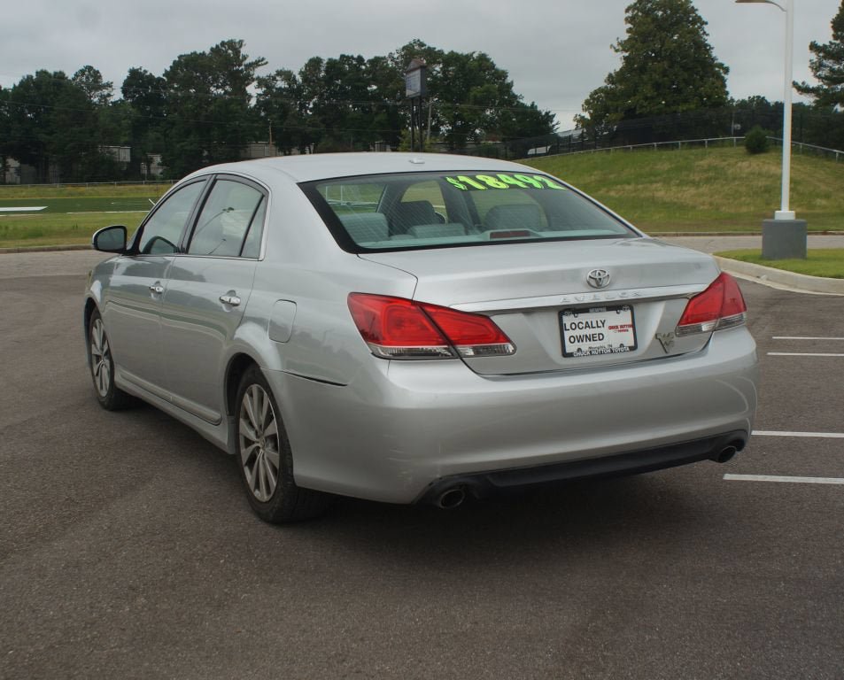Used 2012 Toyota Avalon Limited FWD image 13