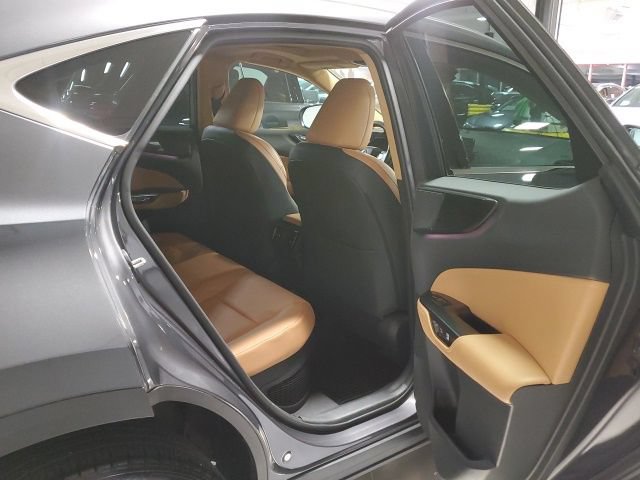 Used 2024 Lexus NX 350h AWD image 32