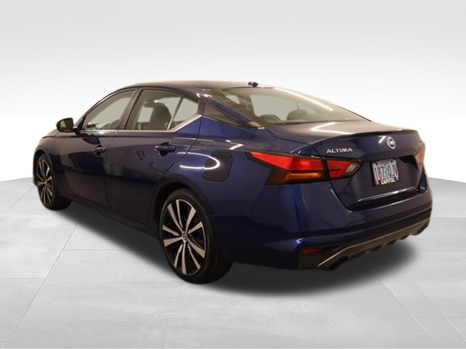 Used 2022 Nissan Altima 2.5 SR FWD image 4