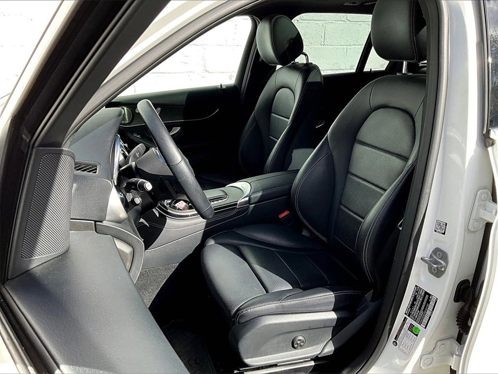 Used 2021 Mercedes-Benz GLC 300 GLC 300 image 5