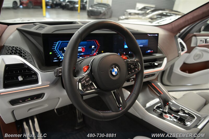 Used 2024 BMW XM AWD/4WD image 33