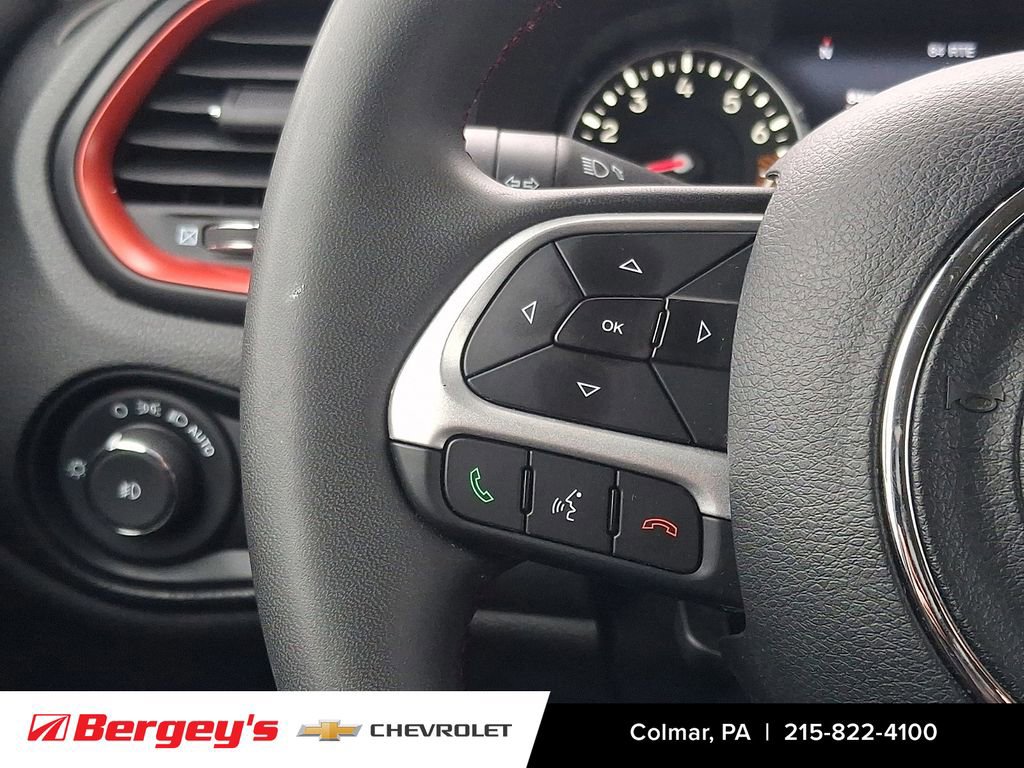 Used 2023 Jeep Renegade Trailhawk AWD/4WD image 24