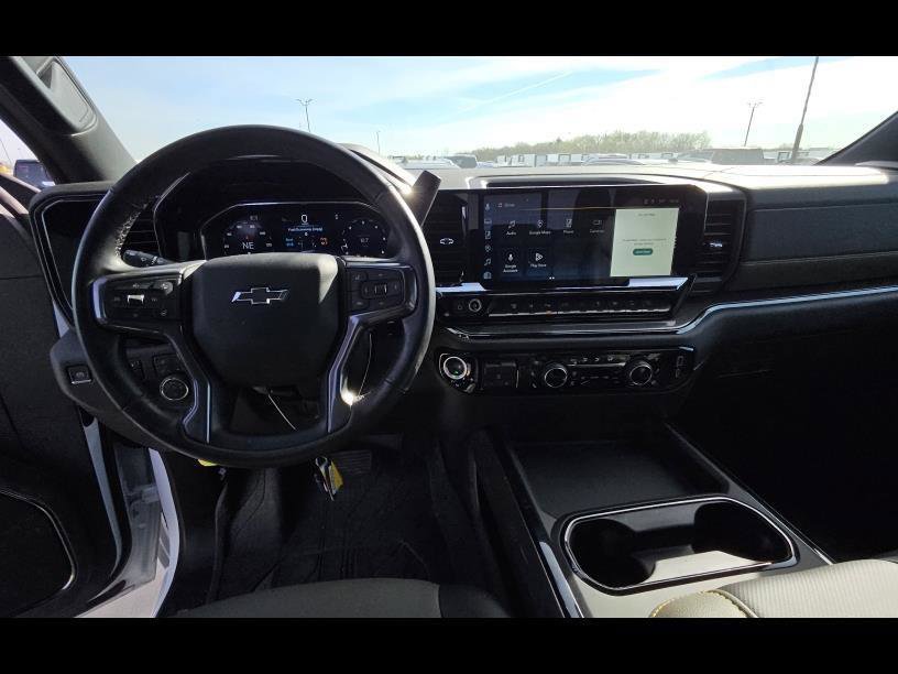 Used 2025 Chevrolet Silverado 2500 ZR2 w/ Technology Package image 9