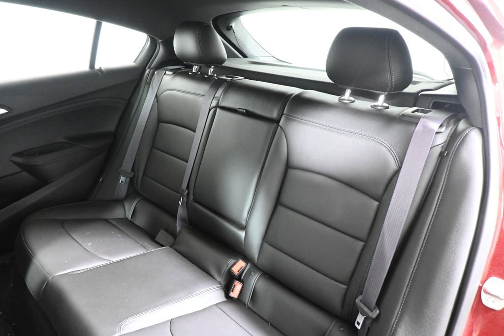 Used 2017 Chevrolet Cruze Premier FWD image 4