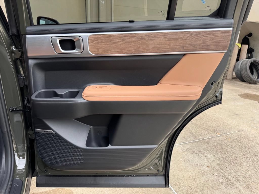 New 2026 Hyundai Santa Fe Limited FWD image 23