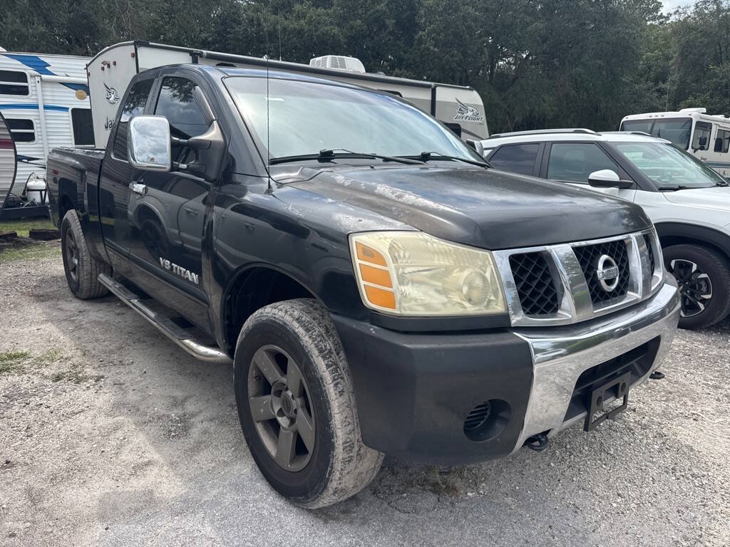Used 2005 Nissan Titan SE RWD image 3