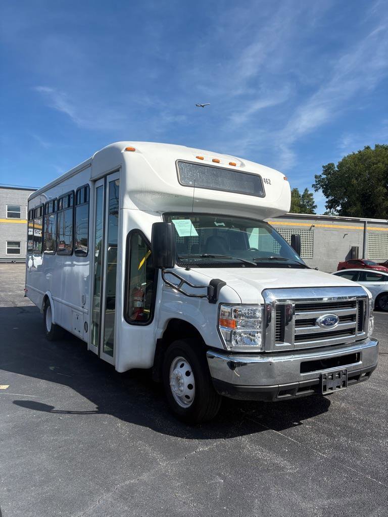 Used 2017 Ford E-450 and Econoline 450 Super Duty w/ Shuttle Bus Prep Package RWD image 2