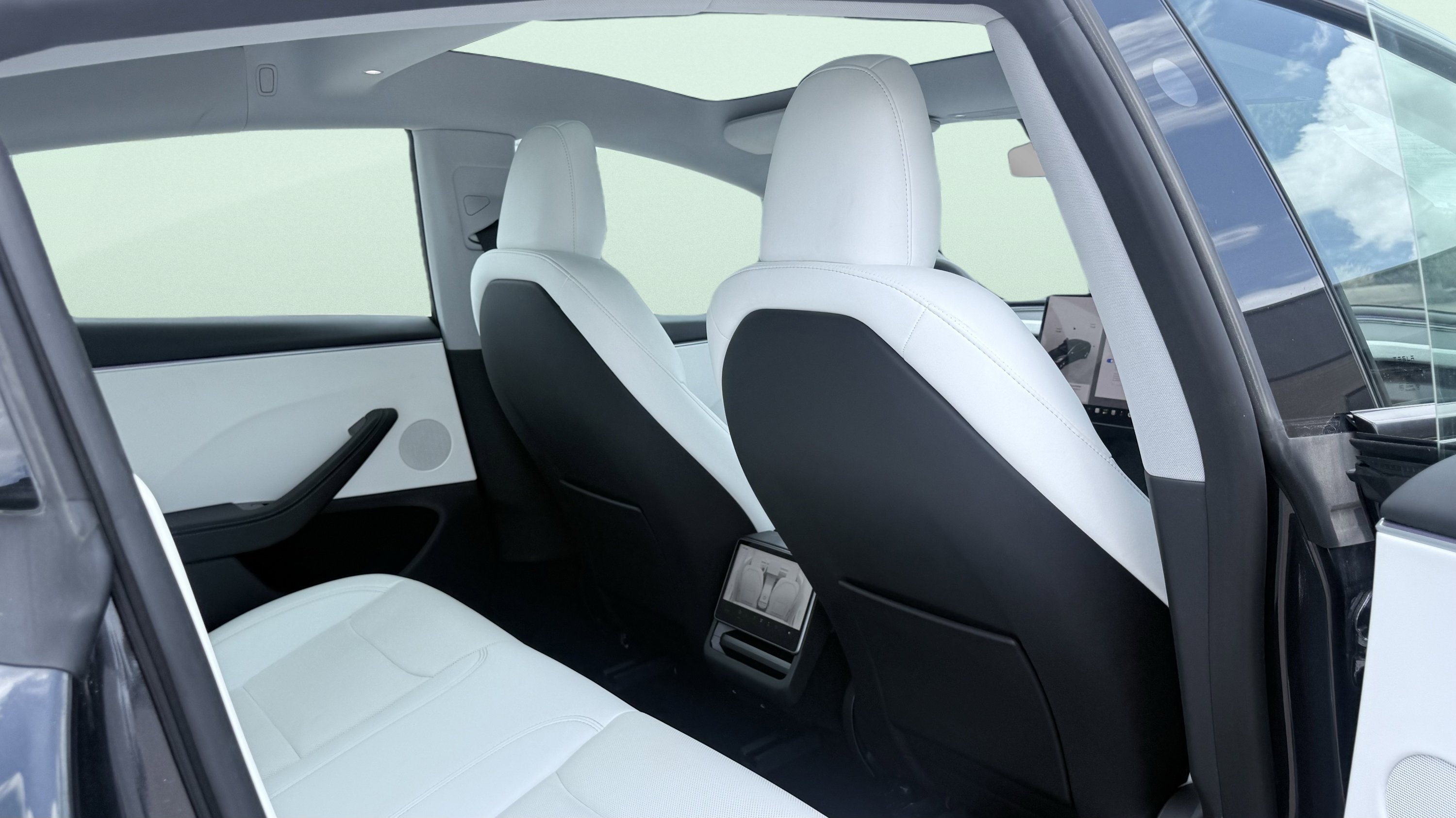 Used 2024 Tesla Model 3 Long Range RWD image 39