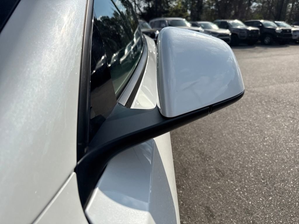 Used 2021 Tesla Model Y Long Range image 33