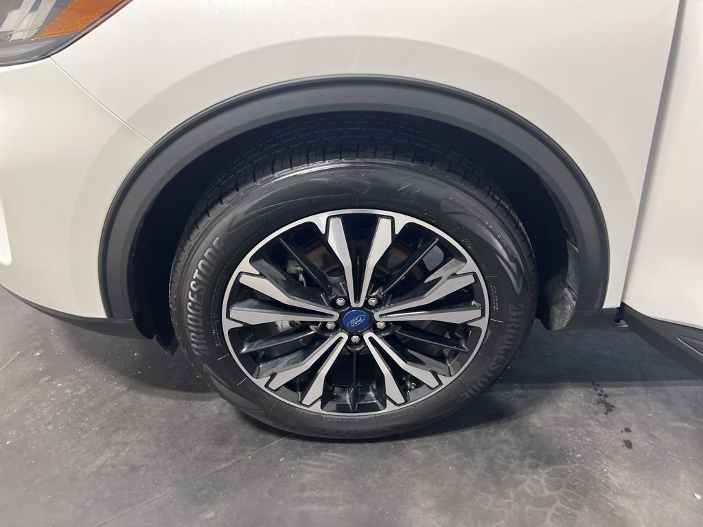 Used 2022 Ford Escape SEL w/ SEL Stealth AWD Package image 37