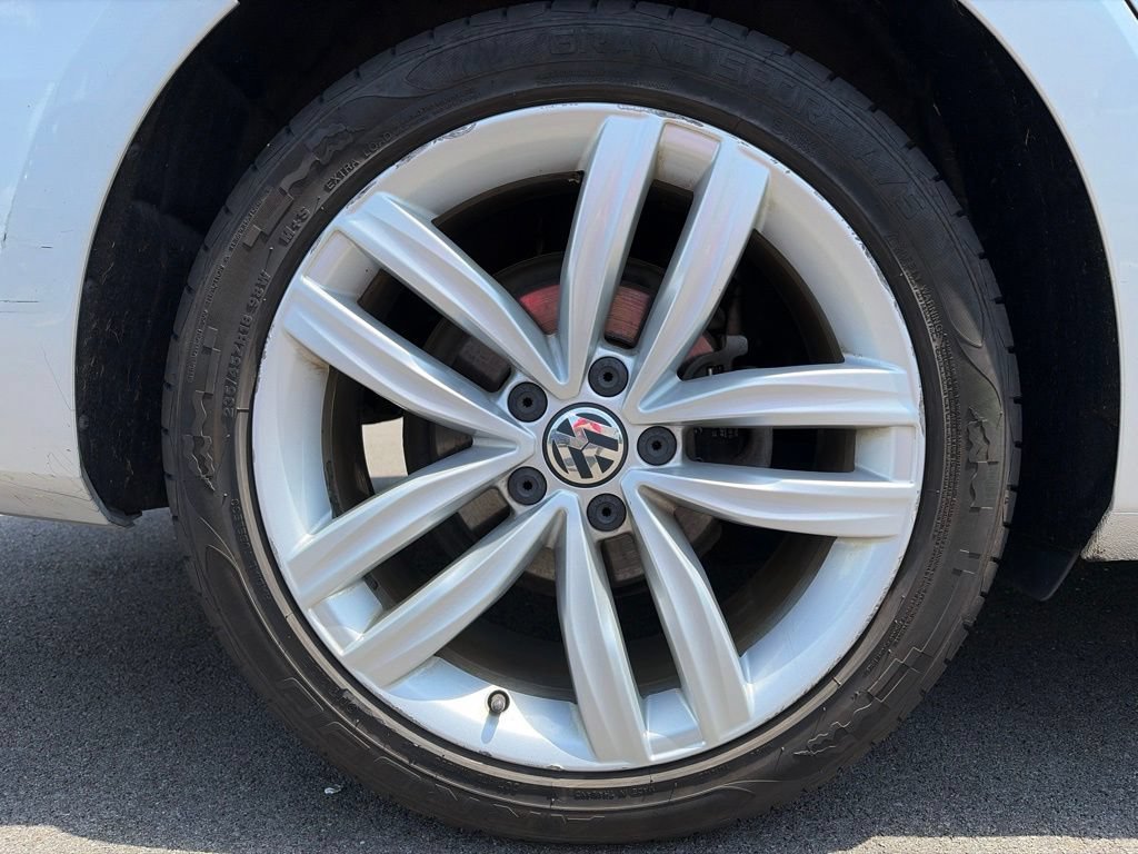 Used 2018 Volkswagen Passat 2.0T SEL Premium FWD image 22