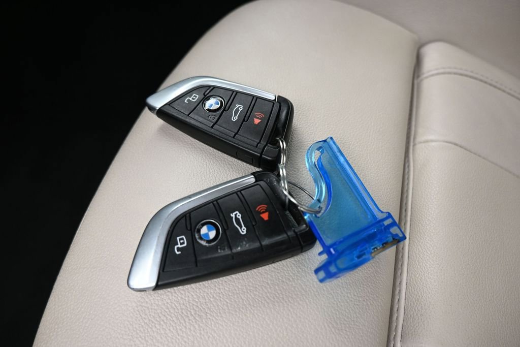 Used 2019 BMW Z4 sDrive30i w/ M Sport Package RWD image 43