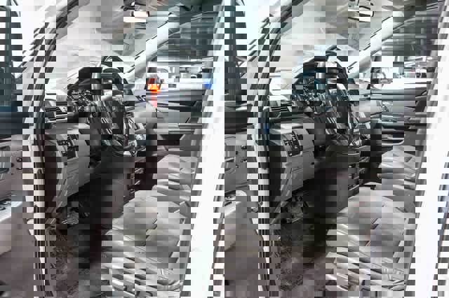 Used 2016 Honda Odyssey Touring Elite image 18