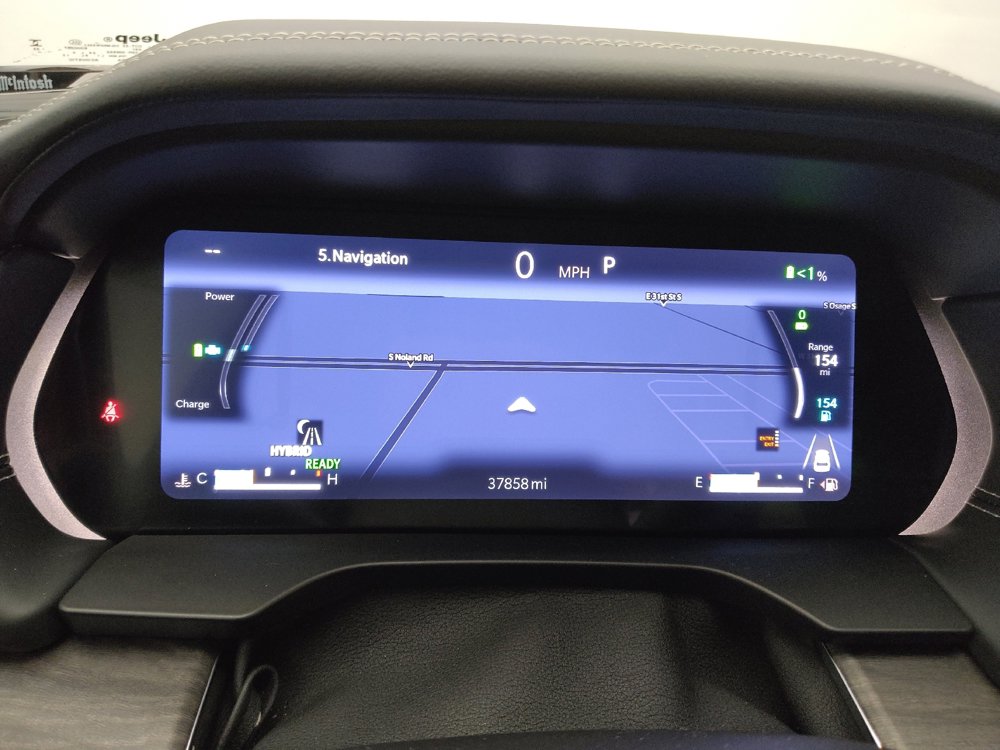 Used 2022 Jeep Grand Cherokee Overland w/ Advanced Protech Group III image 23