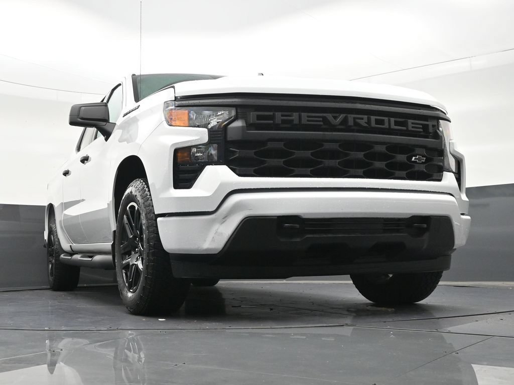Used 2026 Chevrolet Silverado 1500 Custom w/ Turbomax Blackout Package RWD image 29