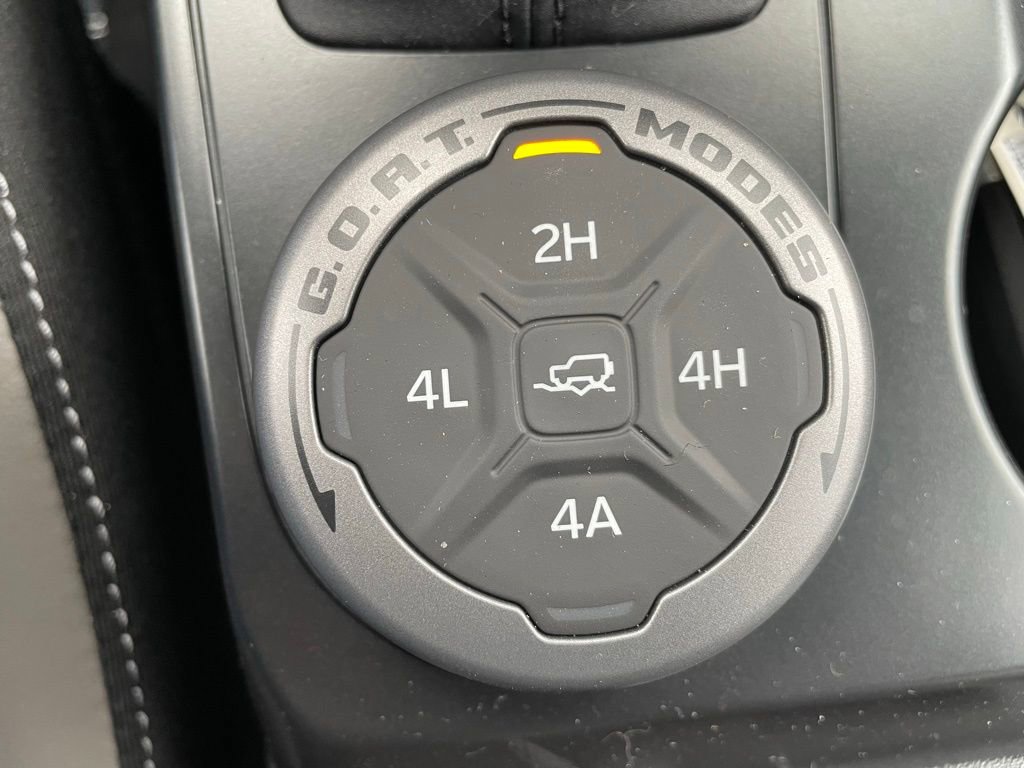 New 2025 Ford Bronco Outer Banks w/ Sasquatch Package image 13