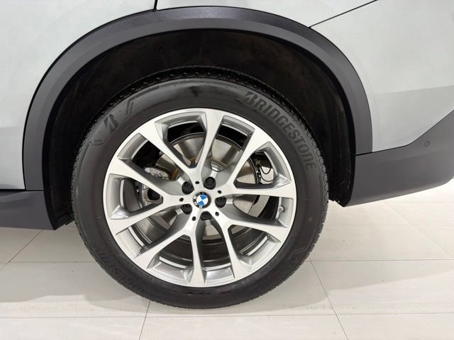 Certified 2024 BMW X5 xDrive40i w/ Premium Package AWD/4WD image 44