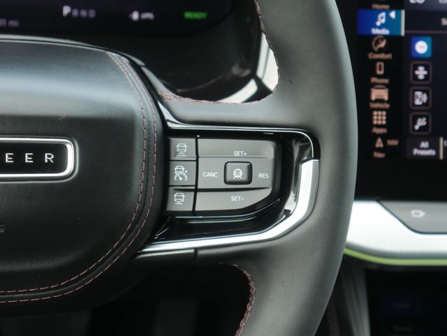 Used 2024 Jeep Wagoneer Launch Edition AWD/4WD image 17