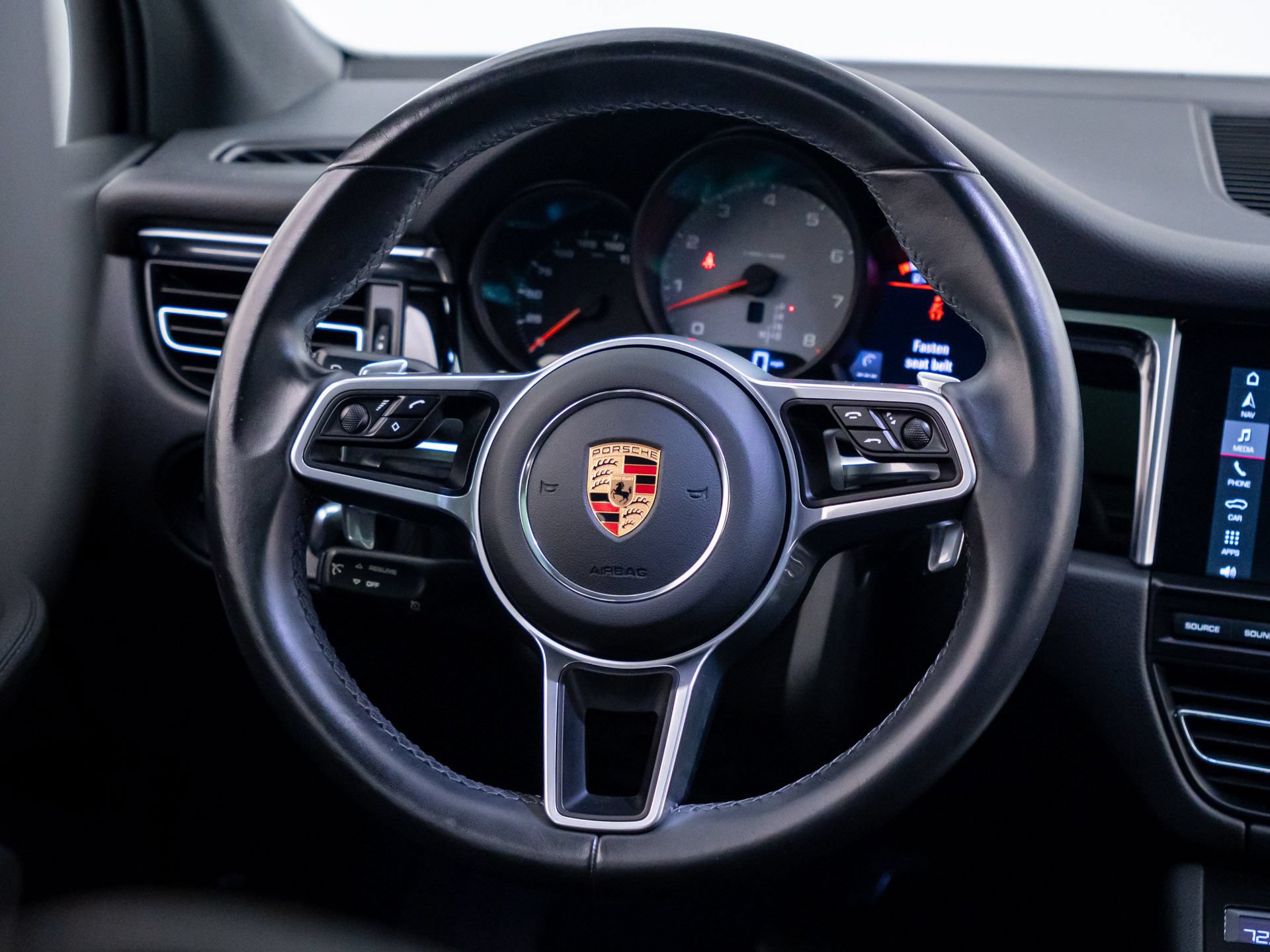 Certified 2021 Porsche Macan S AWD/4WD image 12