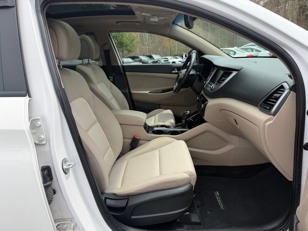 Used 2019 Hyundai Tucson Value w/ Cargo Package AWD/4WD image 14