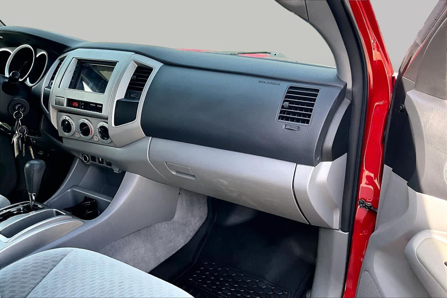Used 2009 Toyota Tacoma PreRunner w/ SR5 Pkg #2 RWD image 18
