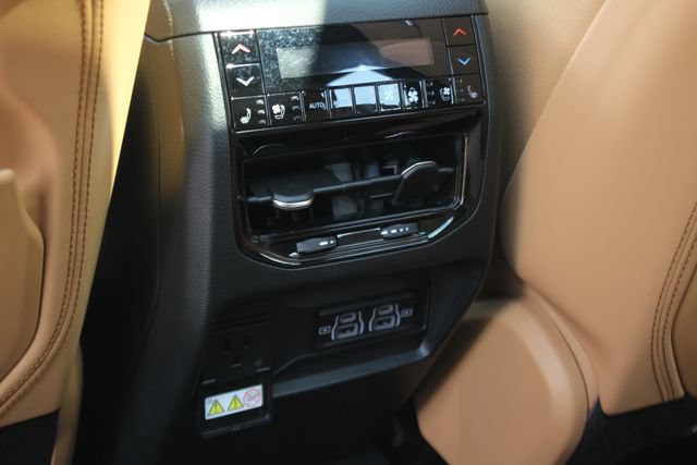 Used 2025 Jeep Grand Cherokee Summit AWD/4WD image 26
