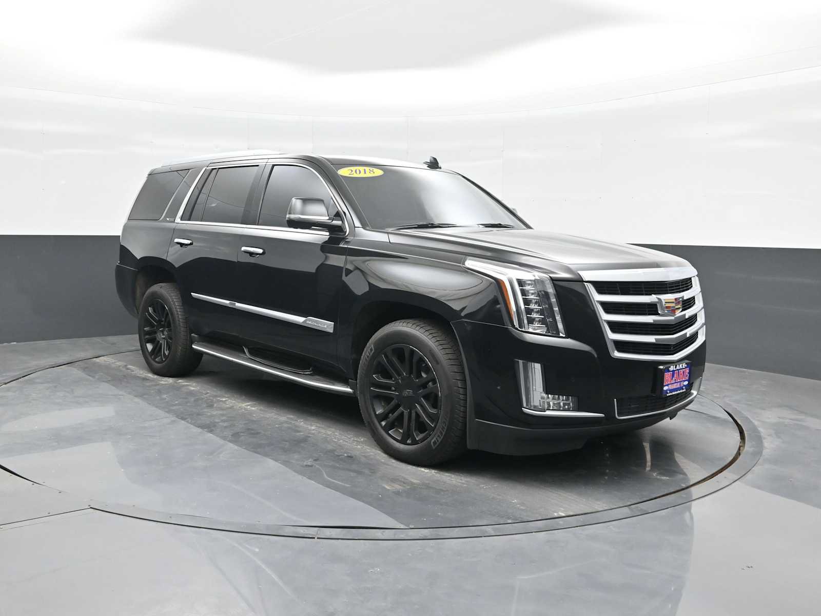 Used 2018 Cadillac Escalade 4WD image 1