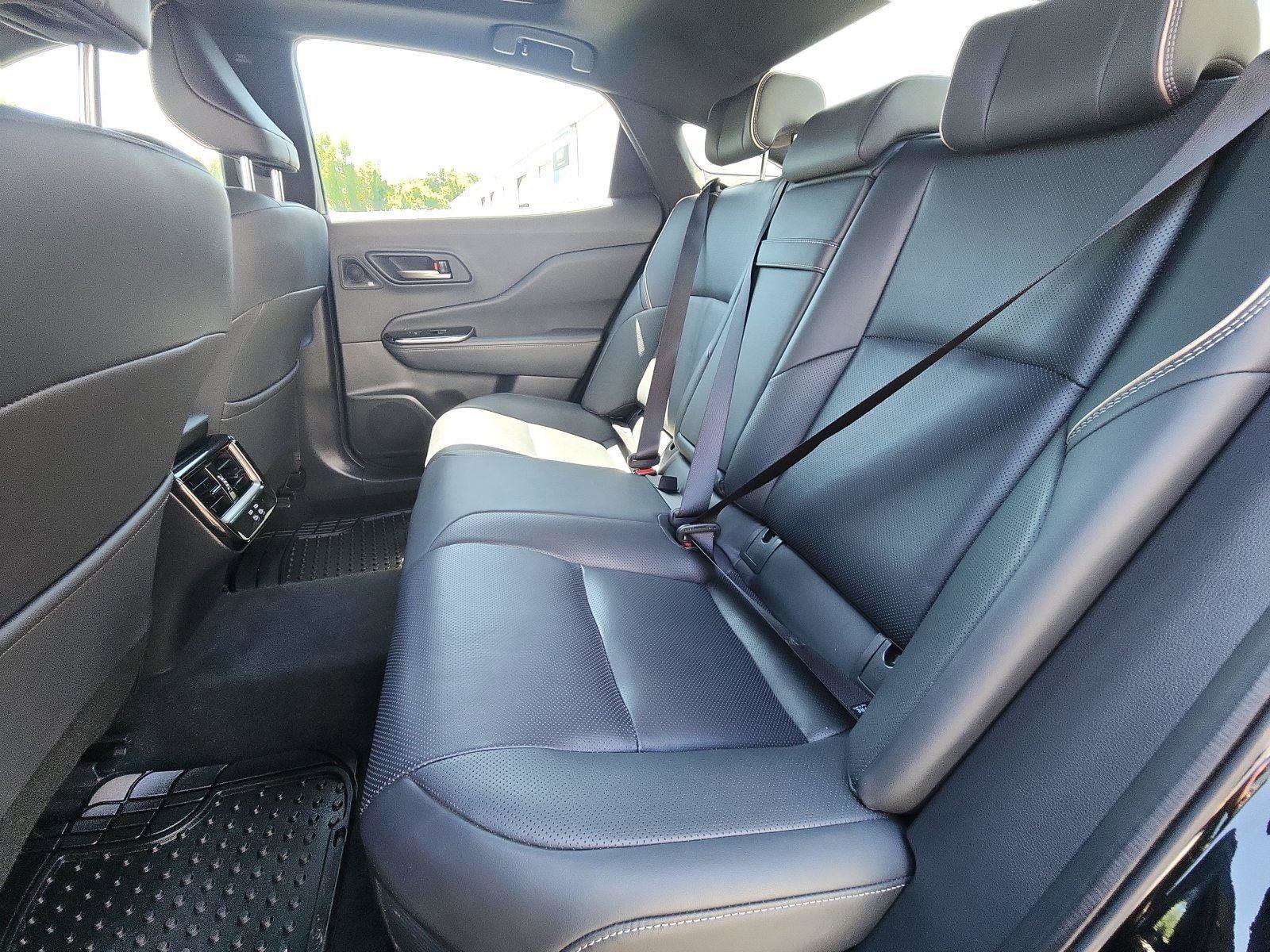 Used 2024 Toyota Crown AWD/4WD image 23