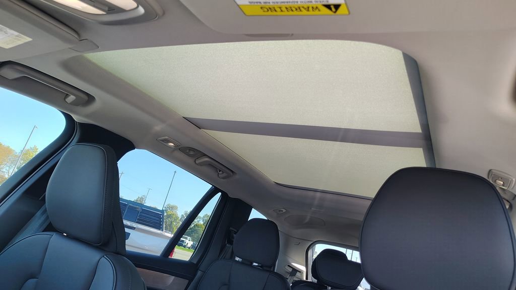 New 2026 Volvo XC90 B6 Plus w/ Protection Package Premier image 26