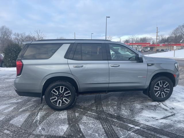 Used 2024 GMC Yukon AT4 w/ Technology Package AWD/4WD image 6