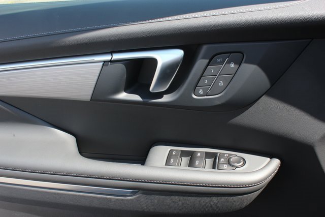 New 2026 Buick Enclave Preferred w/ Power Package image 18