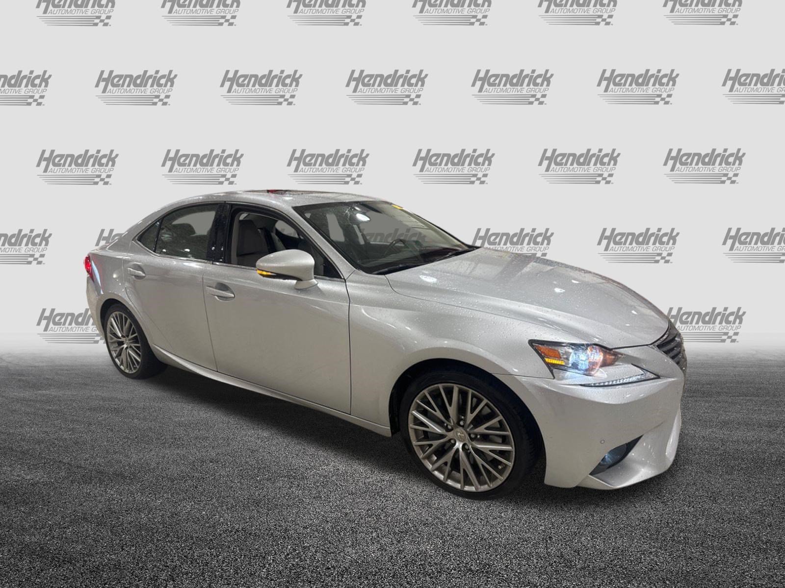 Used 2016 Lexus IS 200t w/ Premium Package RWD image 50