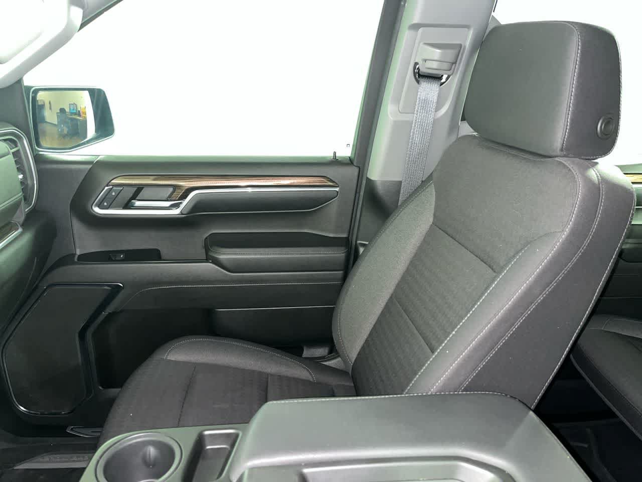 Used 2024 Chevrolet Silverado 1500 RST w/ Redline Edition AWD/4WD image 26