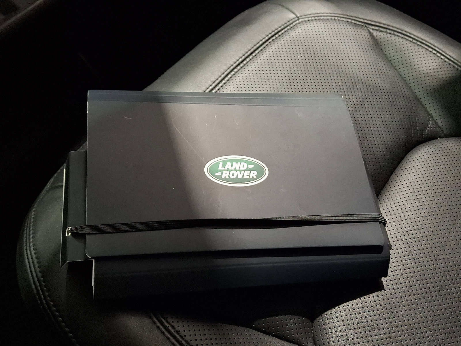 Certified 2023 Land Rover Defender 110 V8 image 27