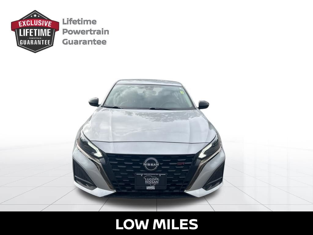 Certified 2023 Nissan Altima 2.5 SR FWD image 9