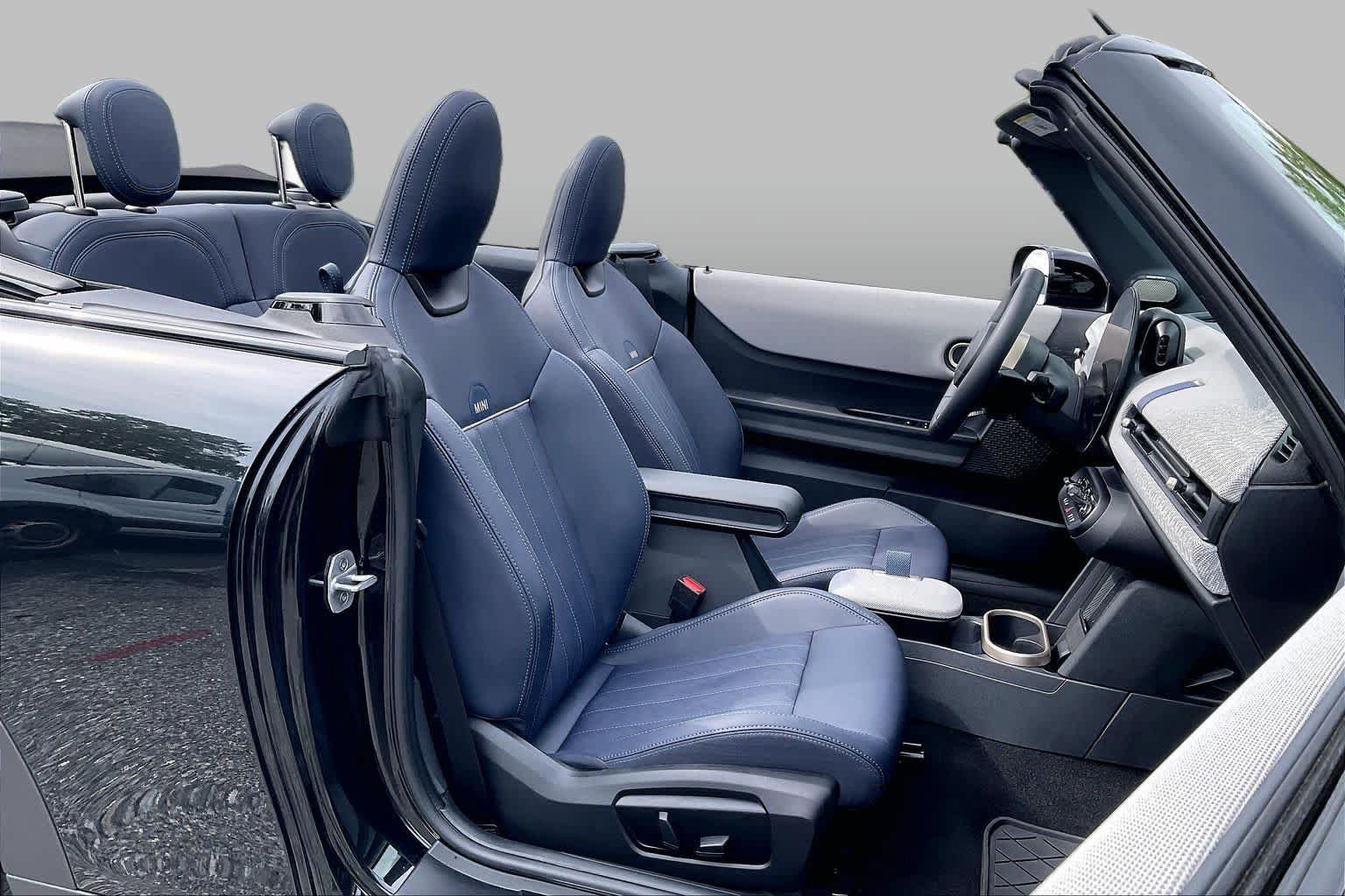 Used 2025 MINI Cooper S FWD image 8