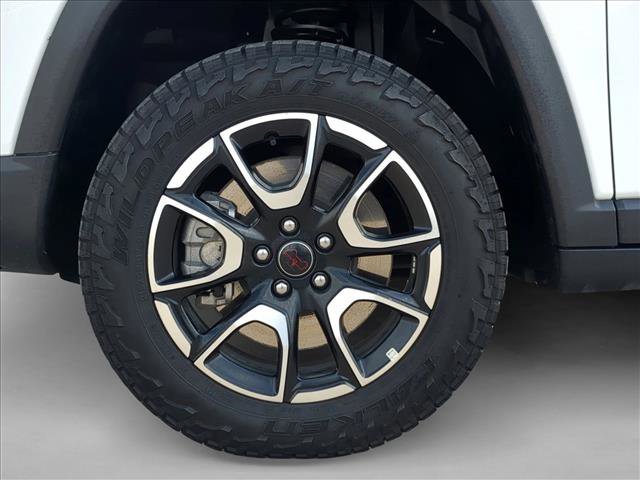 Used 2025 Jeep Compass Trailhawk w/ Trailer Tow Group image 23