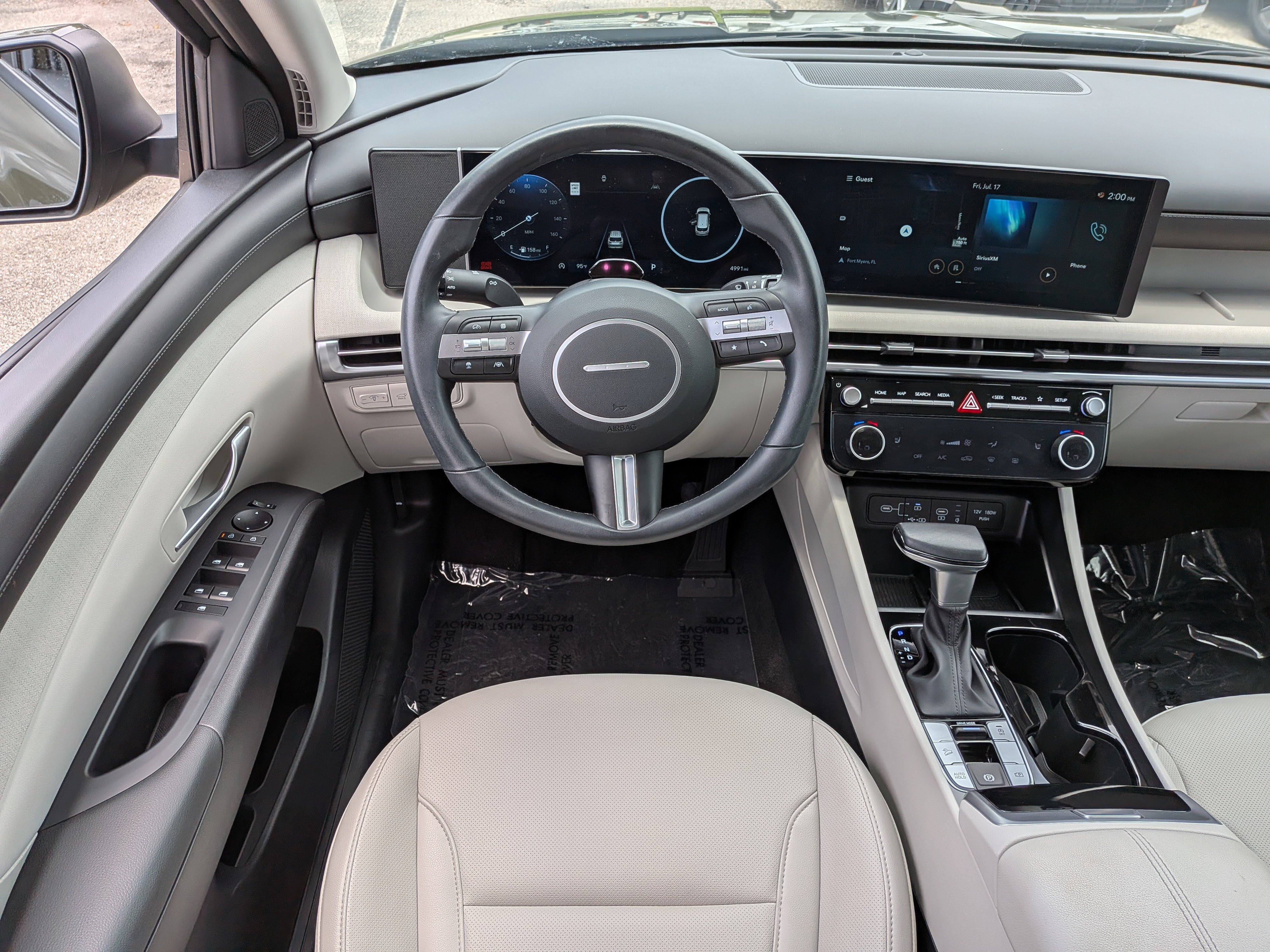 Used 2025 Hyundai Tucson SEL FWD image 18