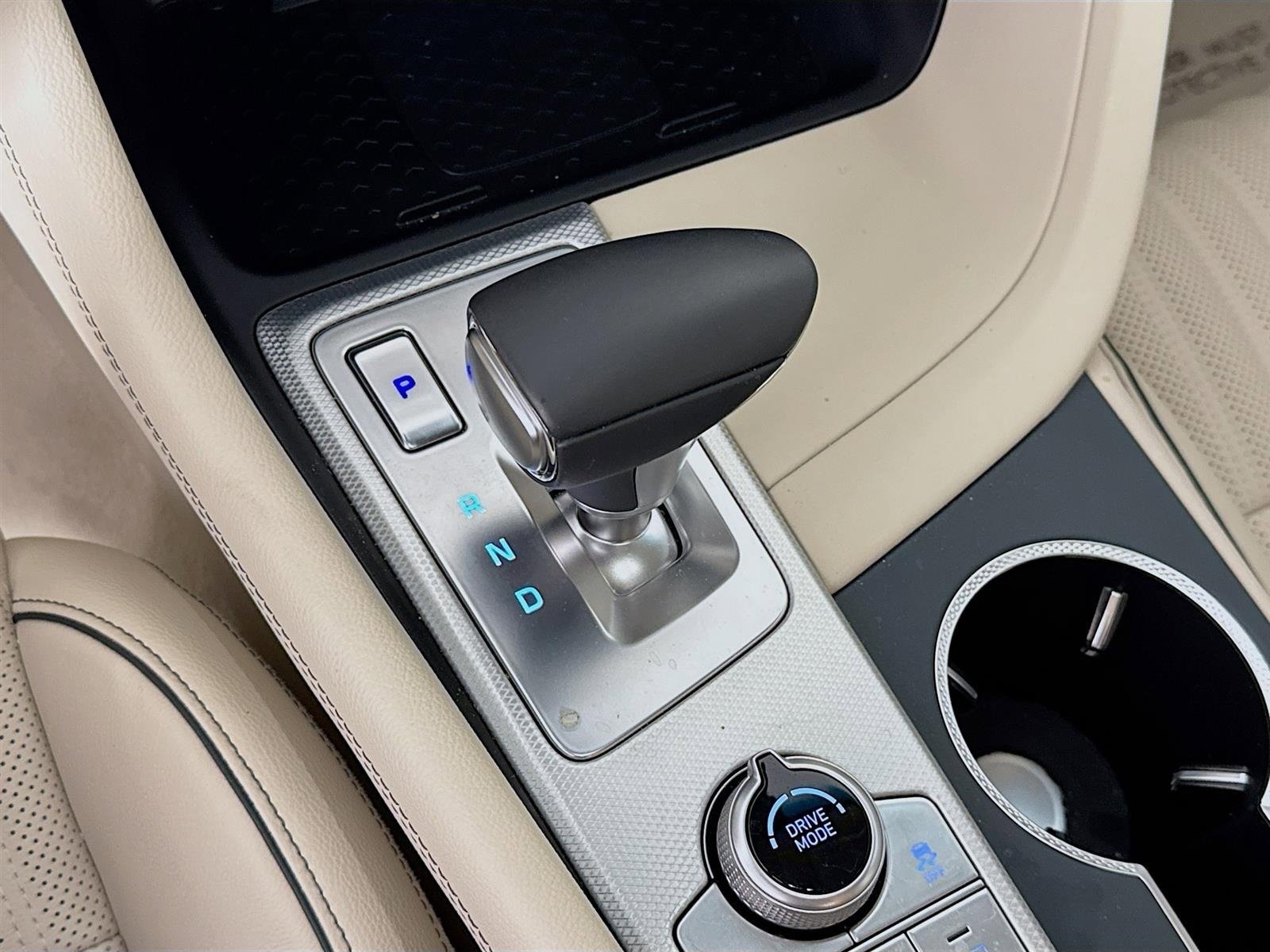 Used 2026 Genesis G70 2.5T Prestige image 19