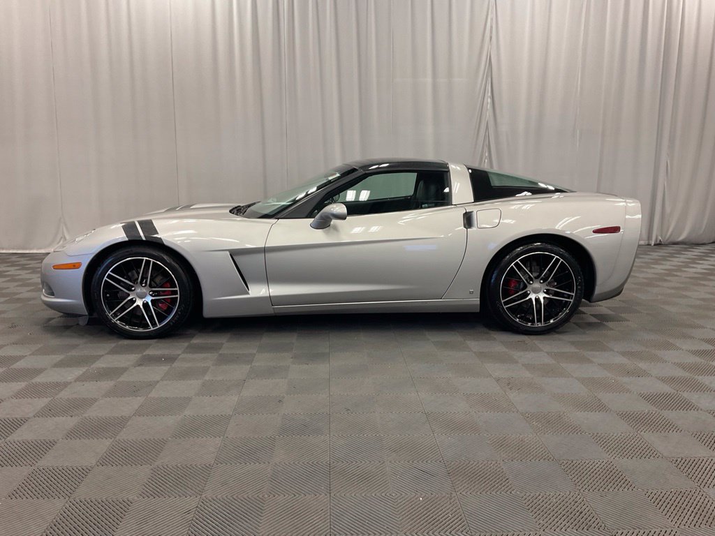 Used 2006 Chevrolet Corvette Coupe RWD image 15