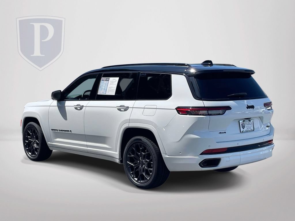 Used 2023 Jeep Grand Cherokee L Summit AWD/4WD image 6