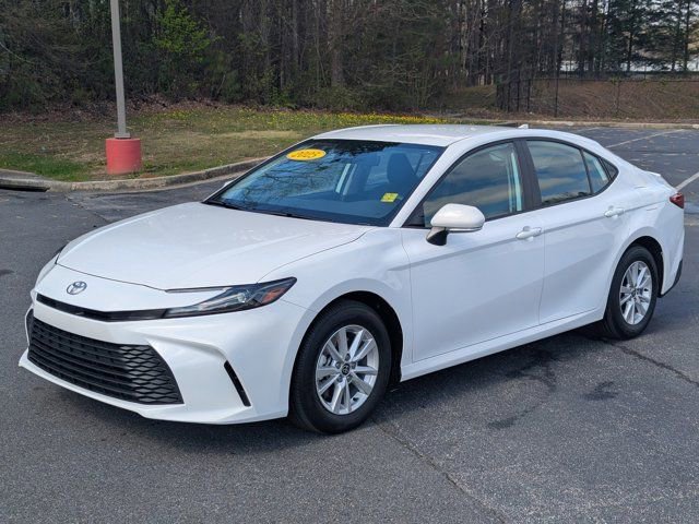 Used 2025 Toyota Camry LE w/ Convenience Package image 3