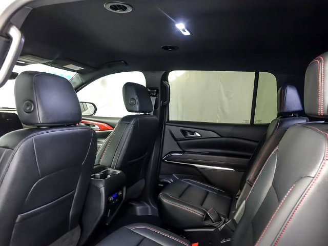 Certified 2024 Chevrolet Traverse Z71 w/ Enhanced Driving Package AWD/4WD image 16