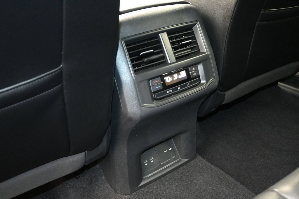 Used 2022 Volkswagen Atlas SE AWD/4WD image 16