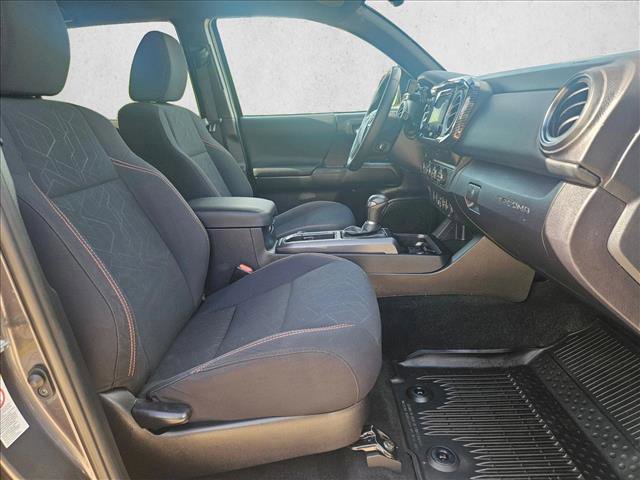 Used 2019 Toyota Tacoma TRD Sport AWD/4WD image 20