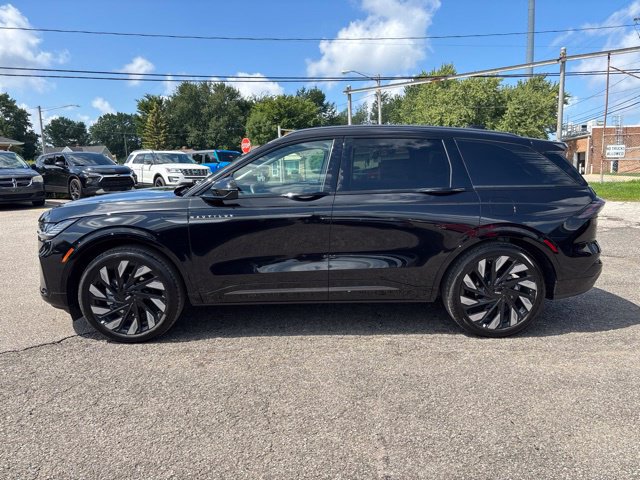 New 2026 Lincoln Nautilus Reserve w/ Jet Appearance Package AWD/4WD image 6