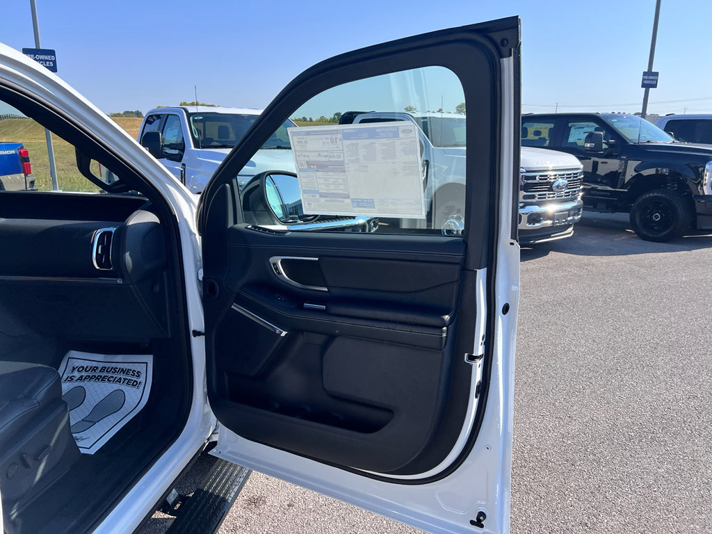 New 2025 Ford Expedition Platinum w/ Stealth Performance Package image 16